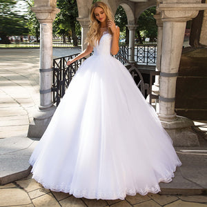 2020 Ball Gown Wedding Dresses Robe De Mariee Beaded Scoop Neck Sleeveless Applique Illusion Wedding Dress Vestido De Novia